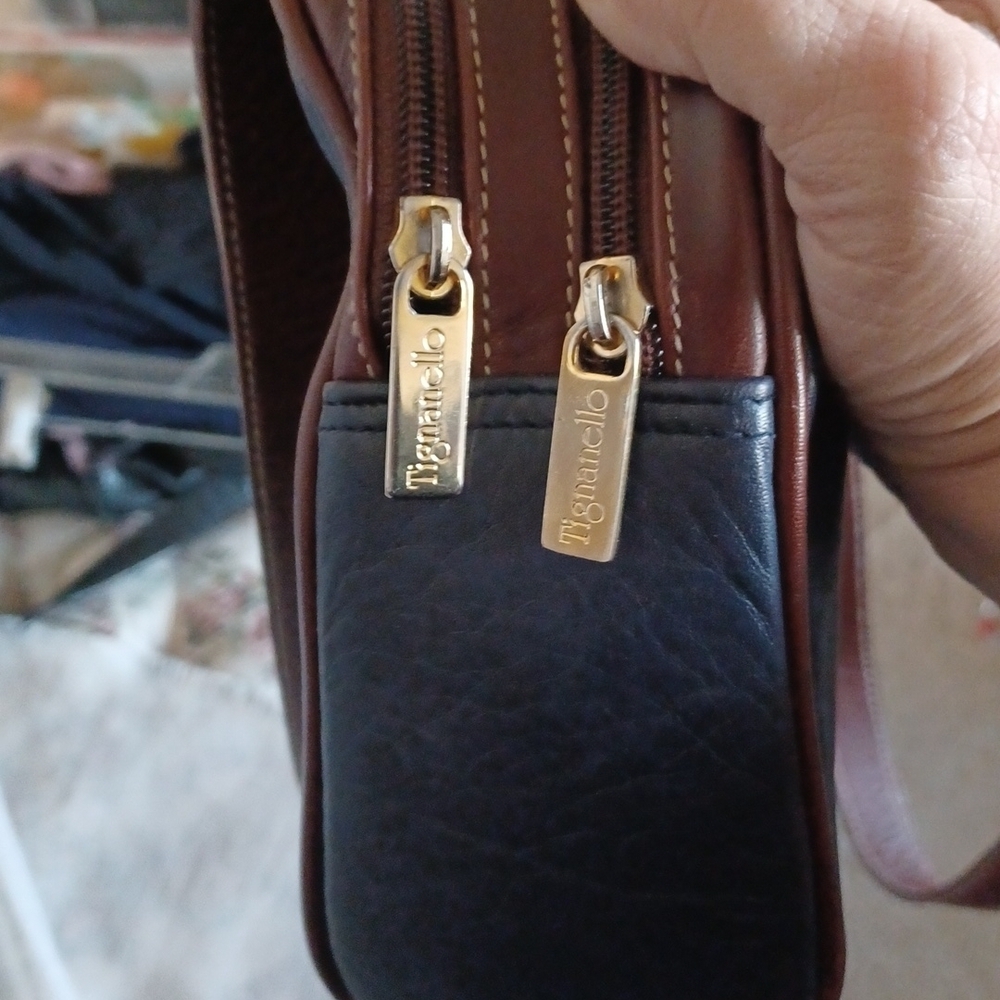 Tignanello navy and tan leather purse, 11" x8"x3", very clean - Picture 6 of 8